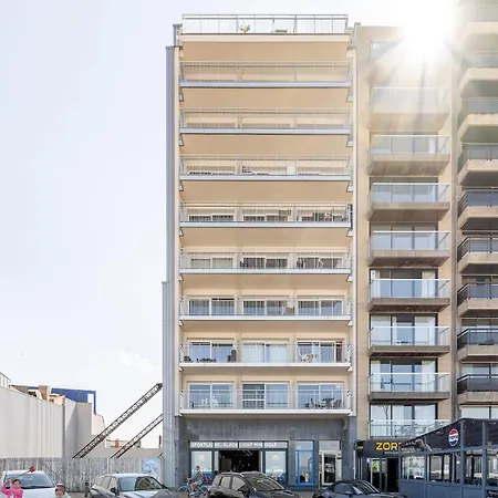Апартаменты By Zeedijk With Sea View Бланкенберге